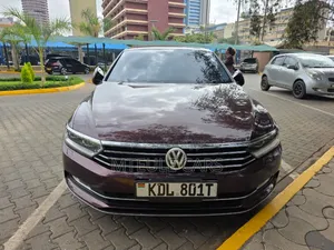 Volkswagen Passat 2016 Maroon
