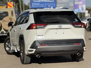 Toyota RAV4 TRD Off Road AWD 2020 White