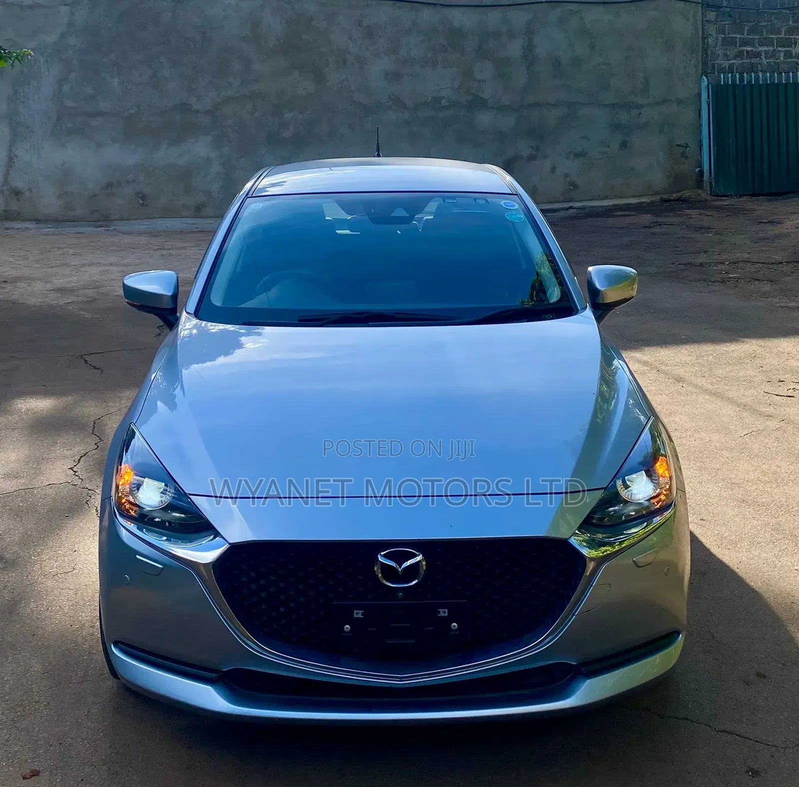 Mazda 2 2020 Silver