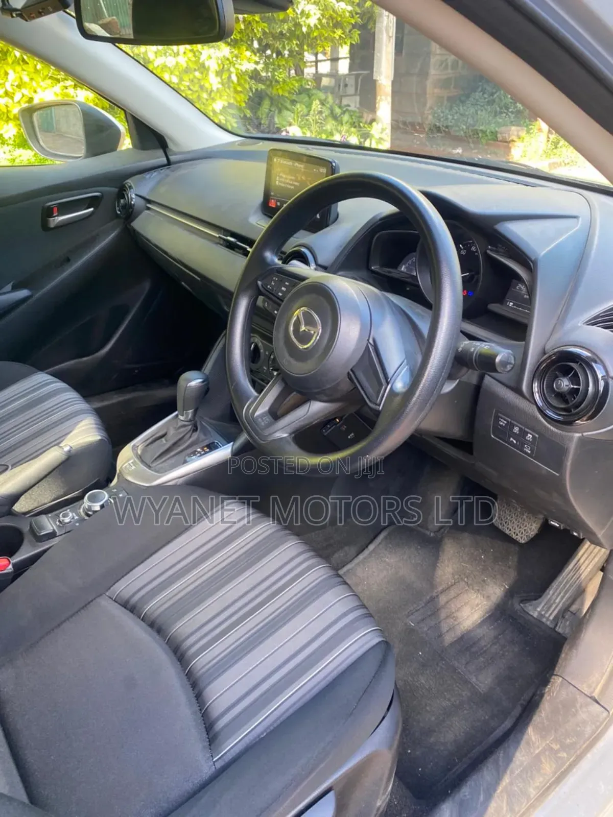 Mazda 2 2020 Silver