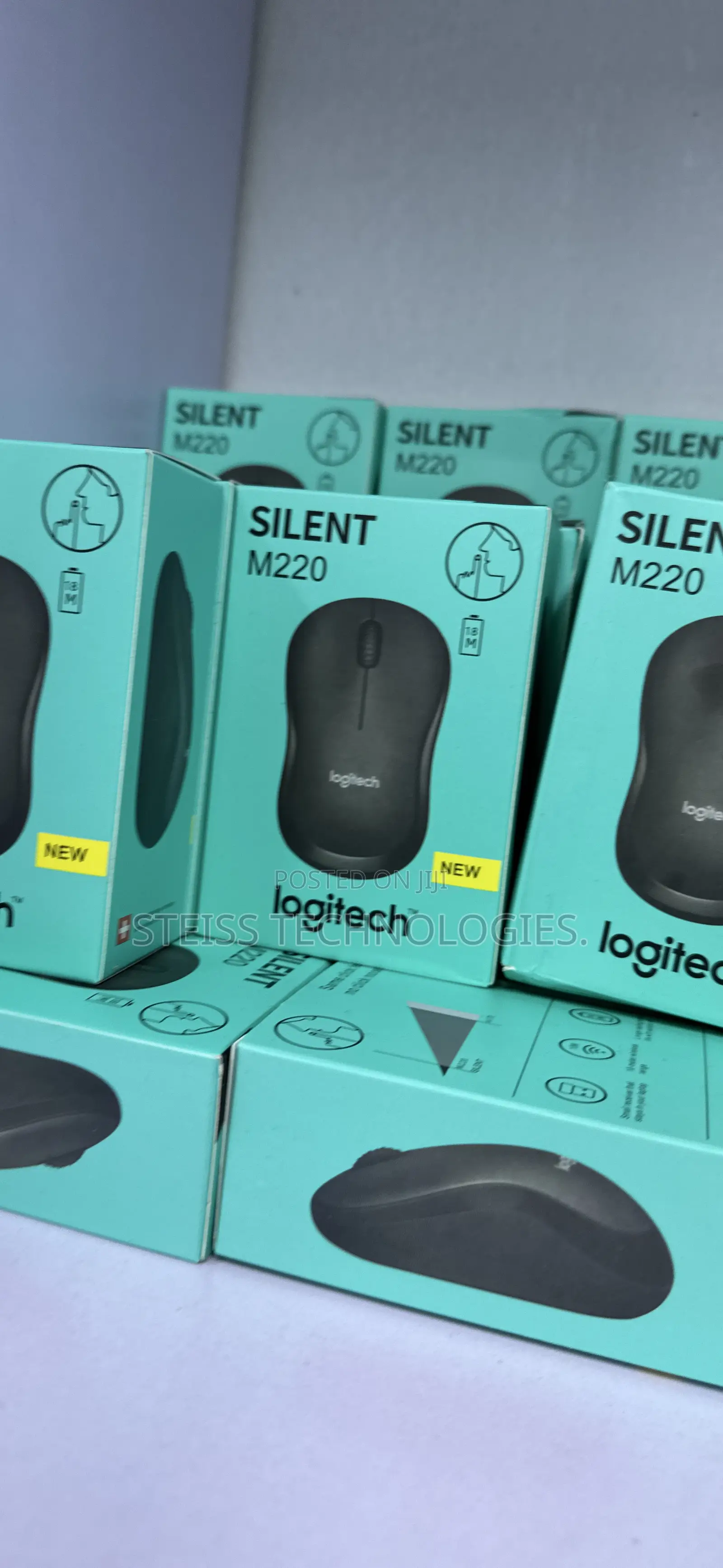 Logitech M220 Wireless Mouse