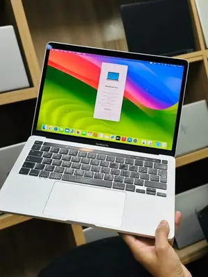 Laptop Apple MacBook Pro 2020 M1 16GB Apple M1 Pro SSD 256GB