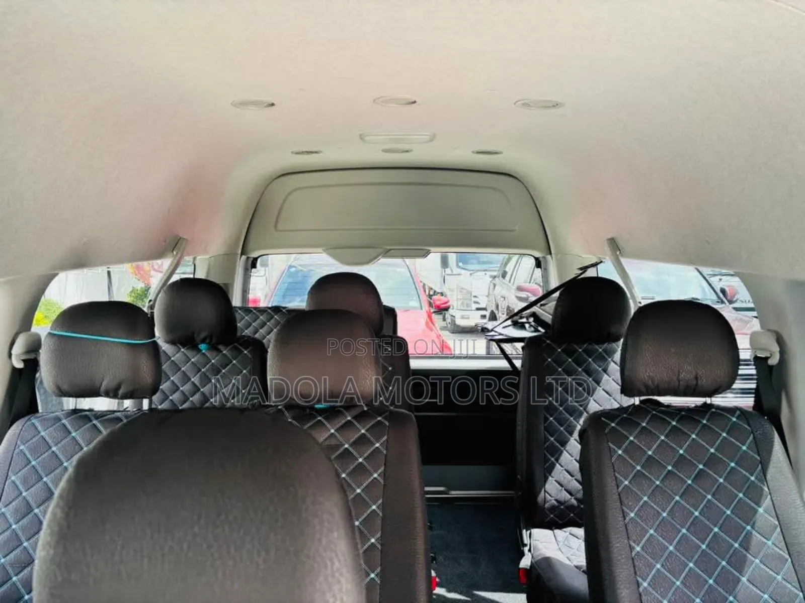 Toyota HiAce 2018 Silver