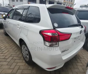 Toyota Corolla Fielder 2018 White