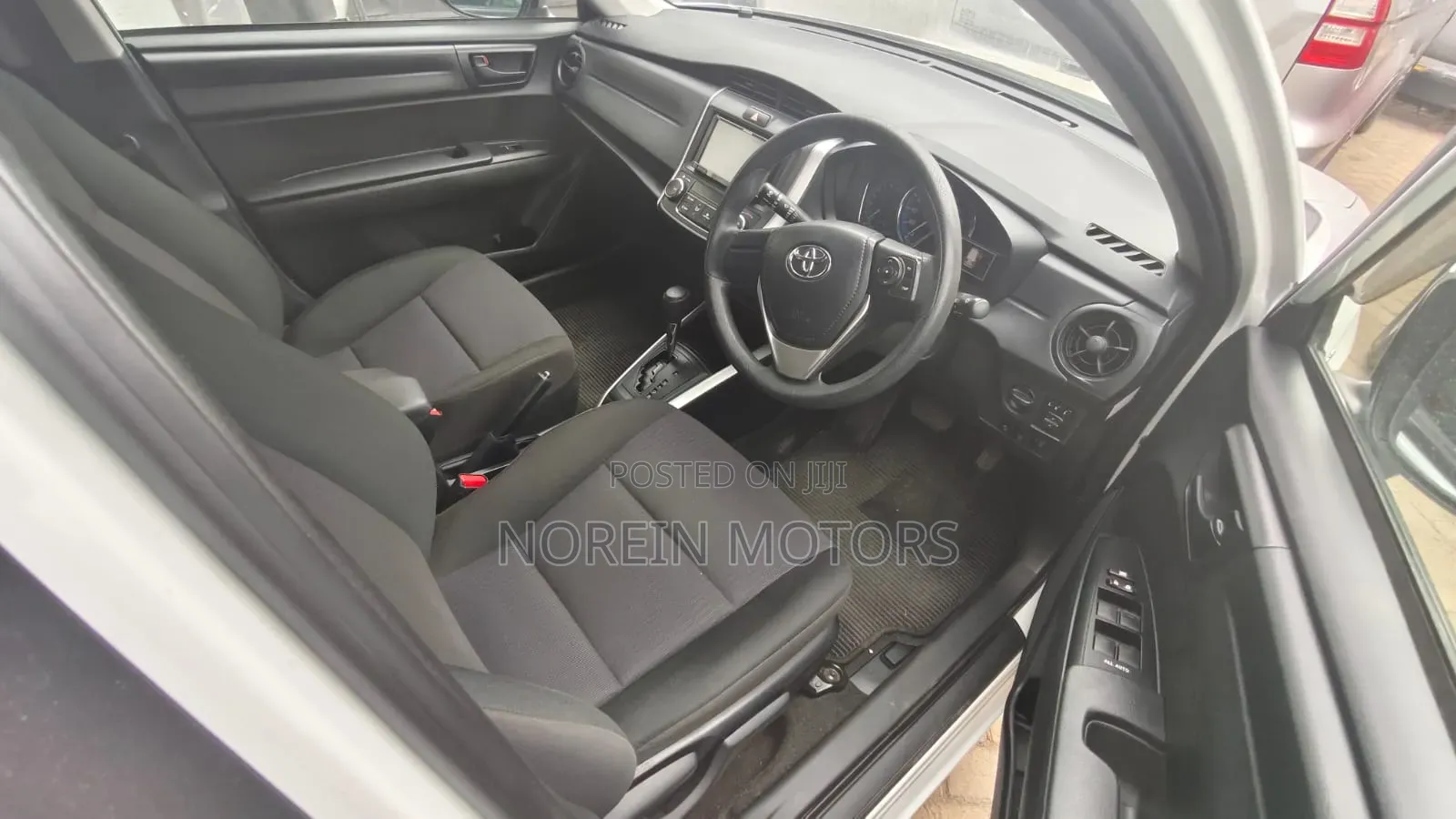 Toyota Corolla Fielder 2018 White