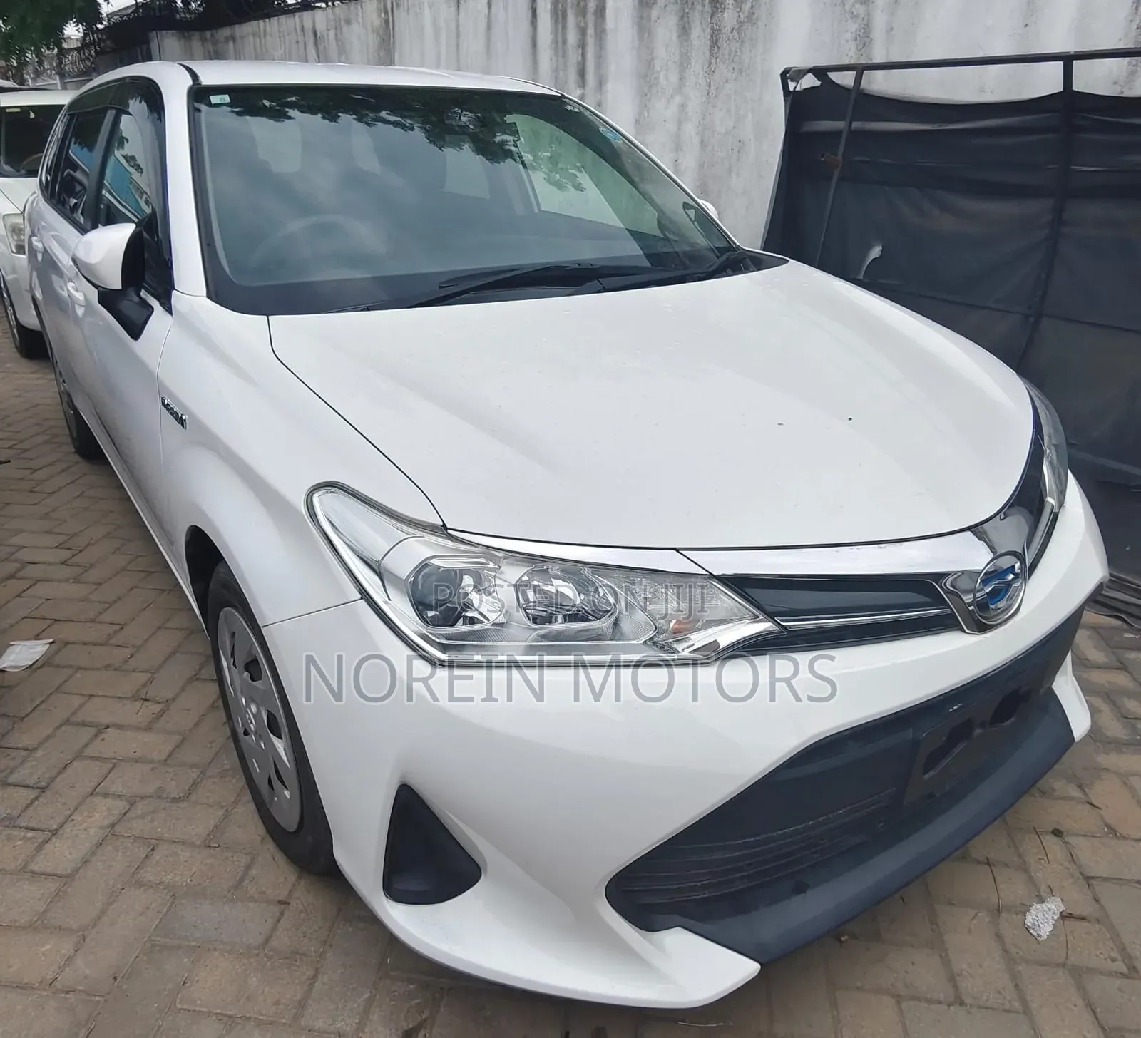 Toyota Corolla Fielder 2018 White