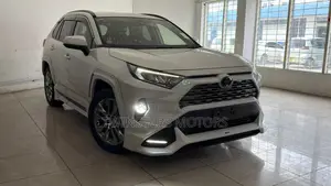 Toyota RAV4 Adventure AWD 2020 White