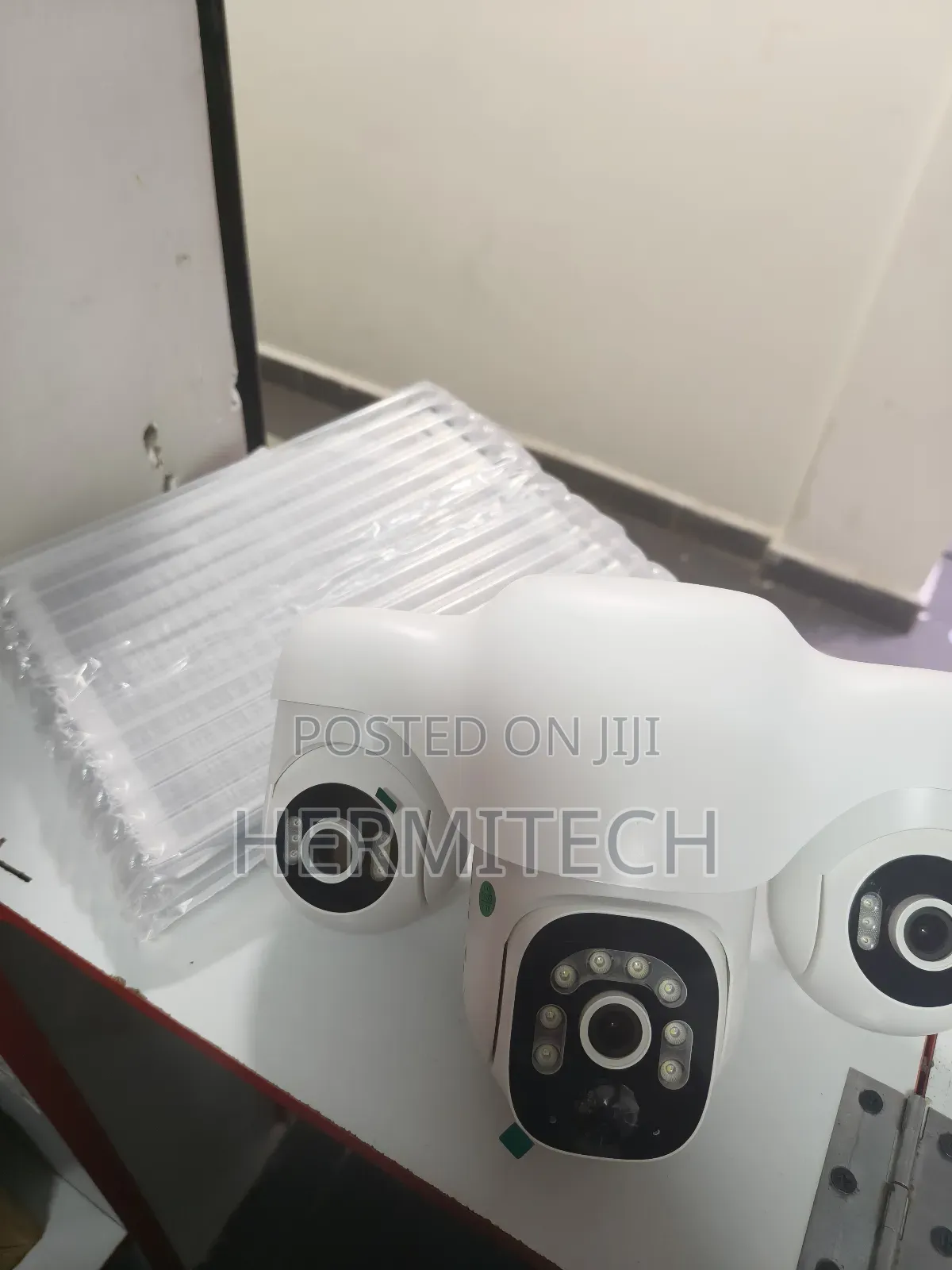 Triple Lens White Solar Panel 4g Smart