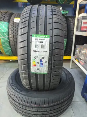 245/45r18 Triangle Sport Tire