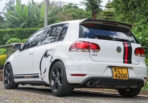 Volkswagen Golf 2011 White