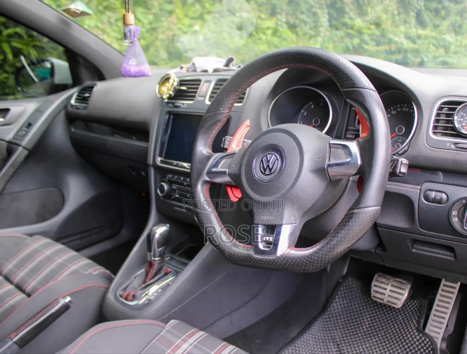Volkswagen Golf 2011 White