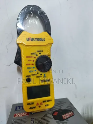 Uyustools Tsd3288 Digital Clamp Multimeter.