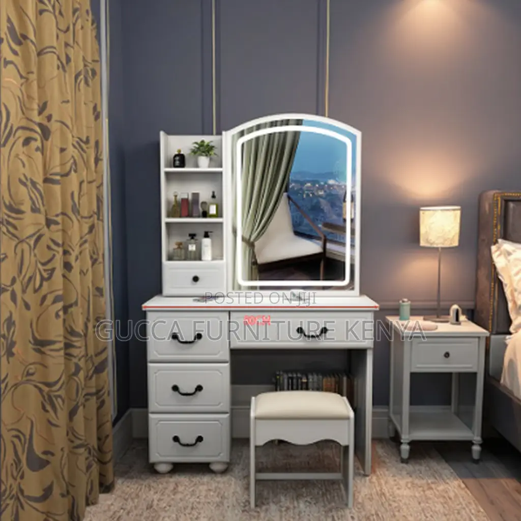 Imported Home Vanity Make Up Table