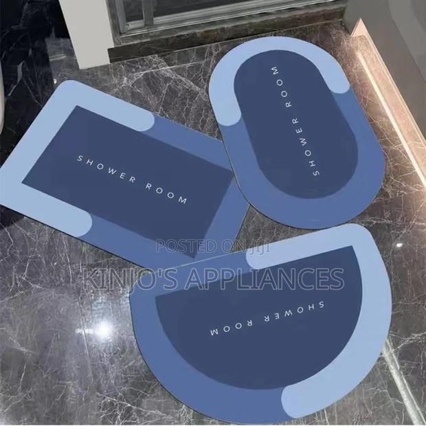 Super Absorbent Antislip Bathroom Mat - main view