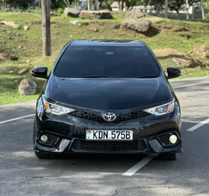 Toyota Auris 2016 Matt Black
