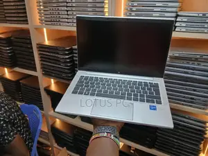 Laptop HP EliteBook 830 G8 8GB Intel Core i5 SSD 256GB