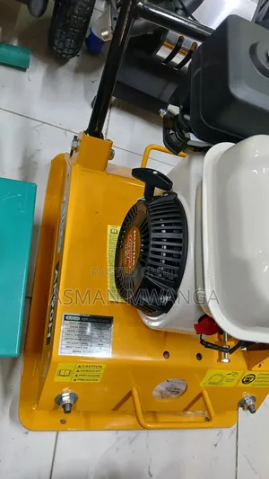 Commercial Plate Compactor