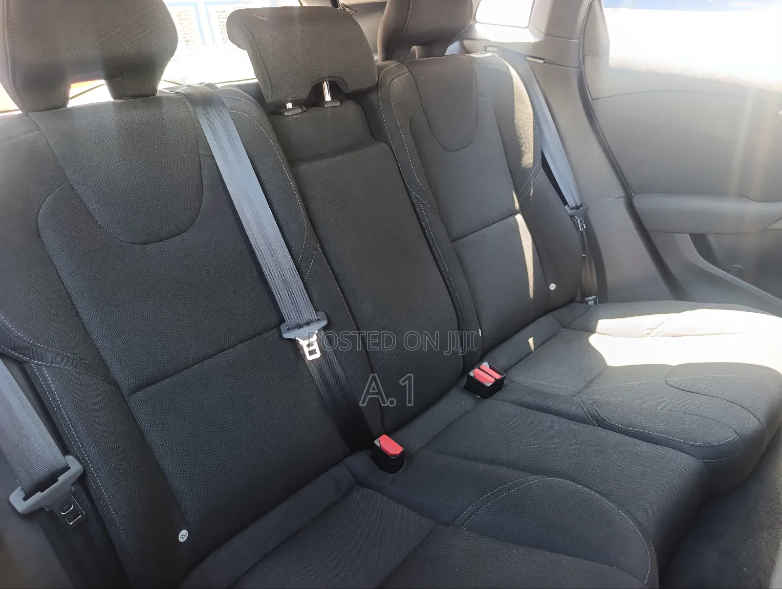 Volvo V40 2019 Blue