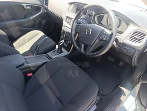 Volvo V40 2019 Blue