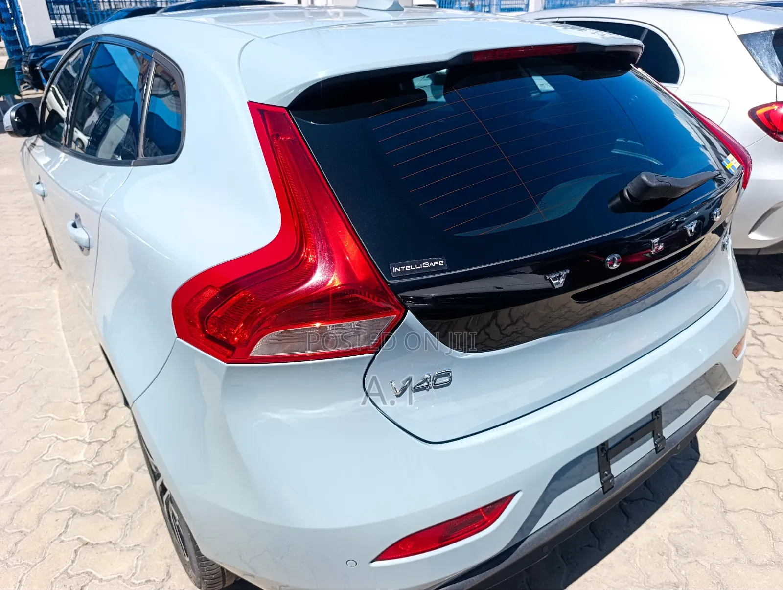 Volvo V40 2019 Blue