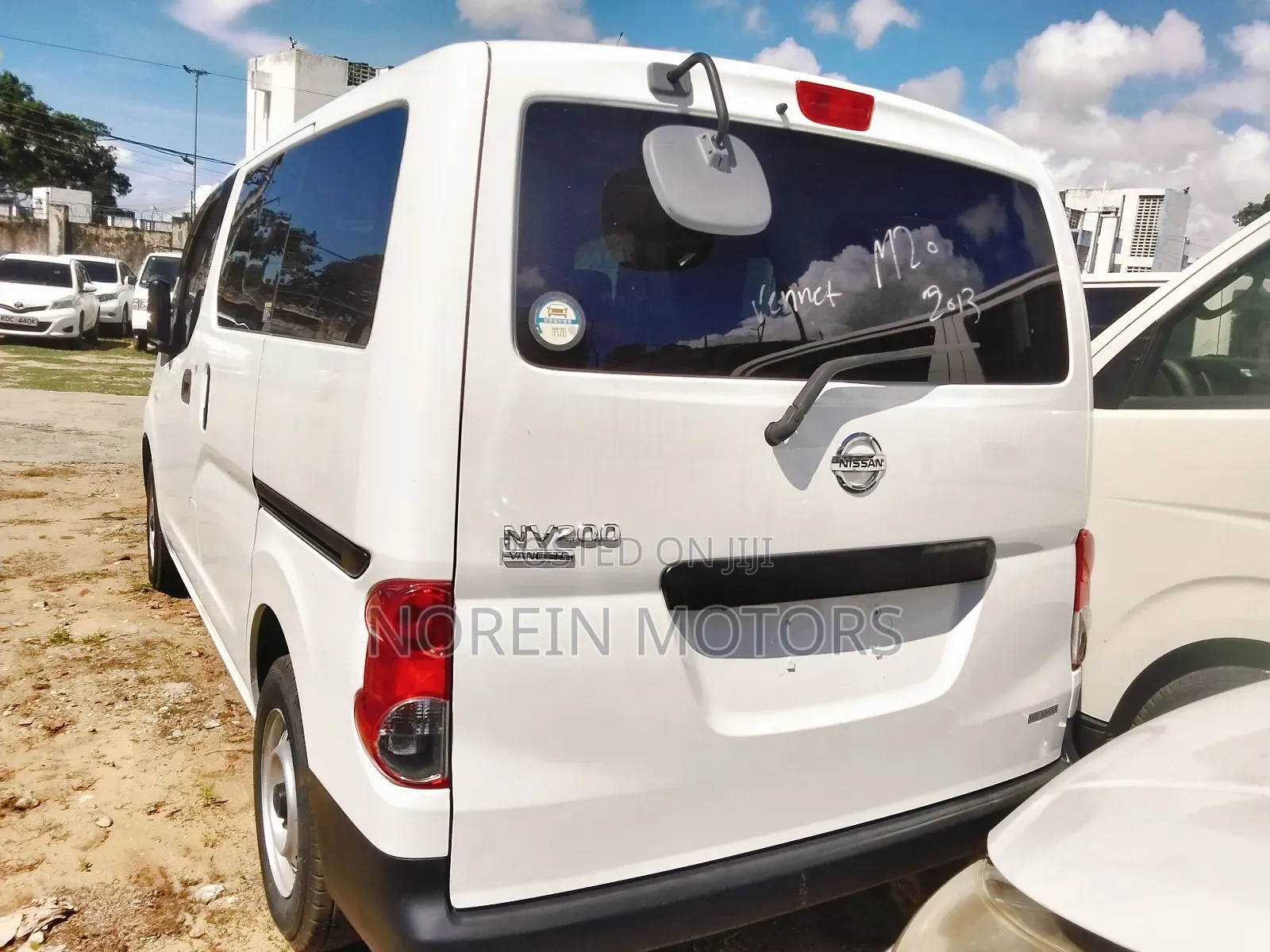 Nissan Navara 2017 White