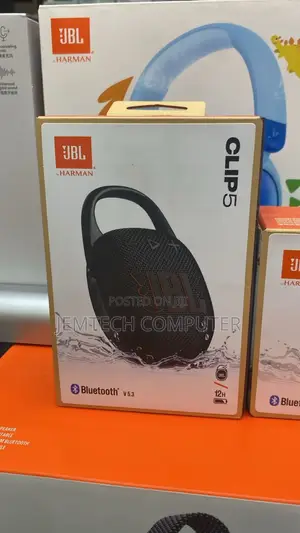 JBL Clip 5
Bluetooth Speaker