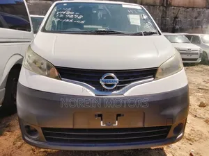 Nissan Navara 2017 White