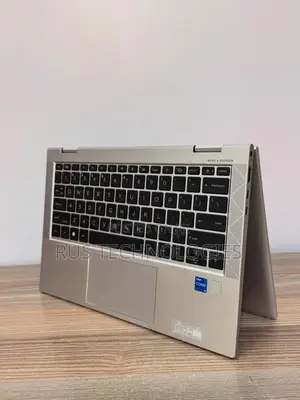 Laptop HP EliteBook 830 G8 8GB Intel Core i5 SSD 256GB
