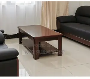 Coffee Table; Blend Style Mahogany Coffee Table