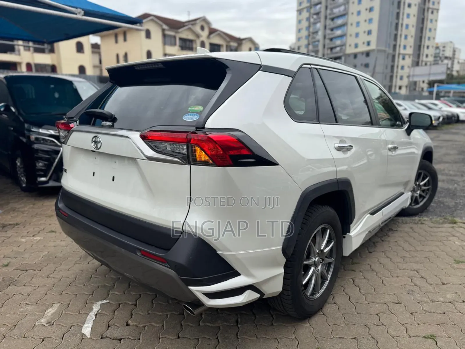 Toyota RAV4 2019 White
