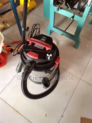 Wet and Dry Vacuum Cleaner