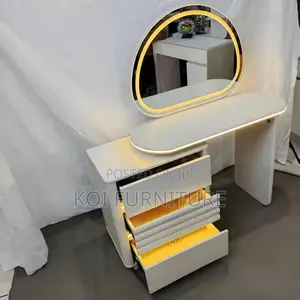 Dressers; Modern Elegant Bedroom Spacious Vanity Set