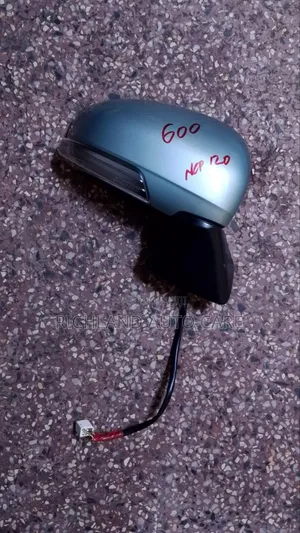 Side Mirror for Toyota Ractis Nsp120 Right 7wires Brown