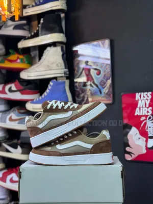 Vans Hyaline.