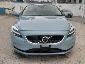 Volvo V40 2019 Blue