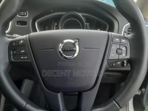 Volvo V40 2019 Blue