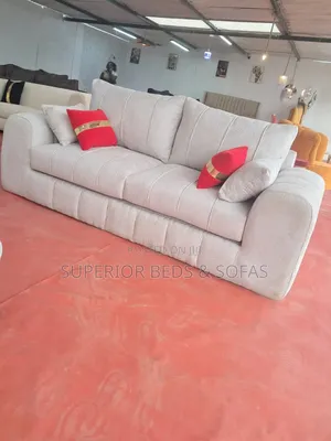 3-Seater Sofa With a Pair of Pillows