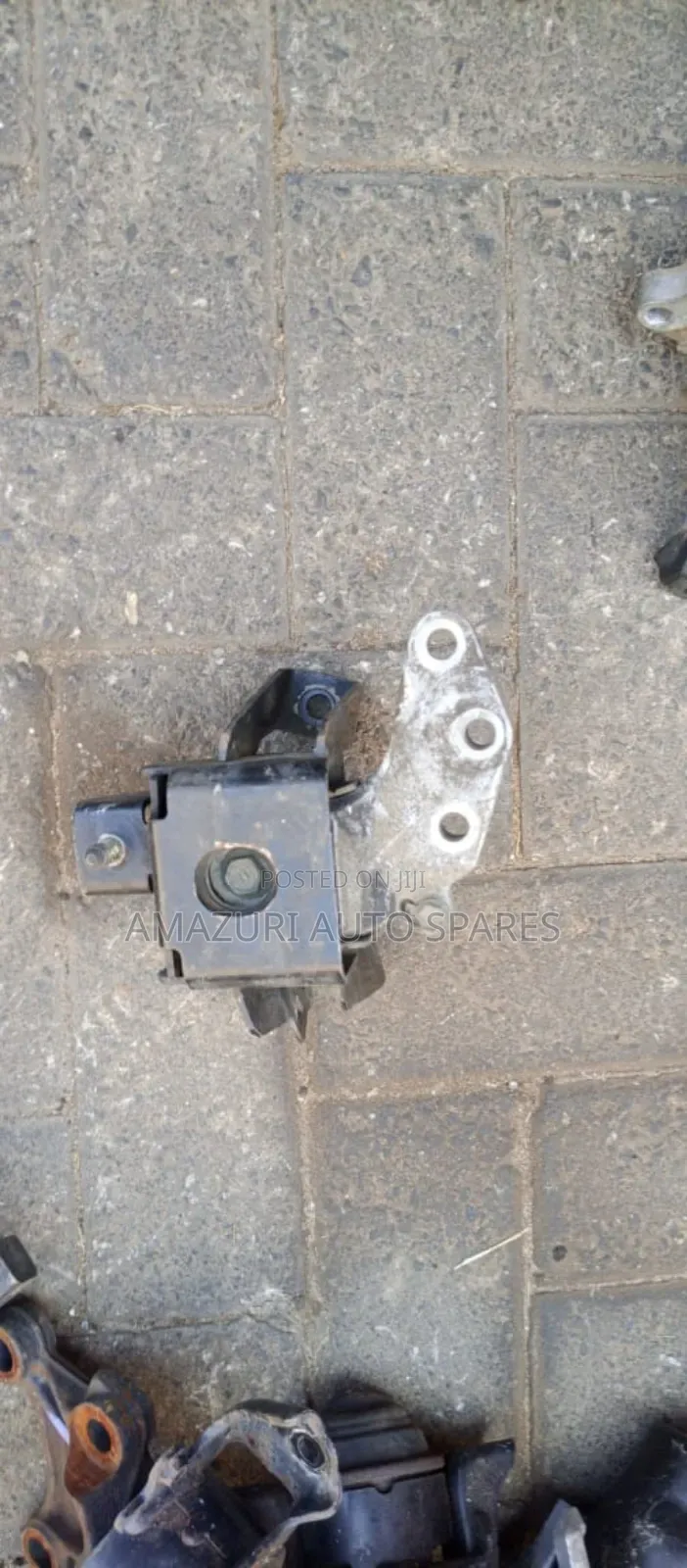 Suzuki Swift Engine Mount