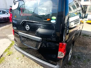 Nissan NV200 2019 Black