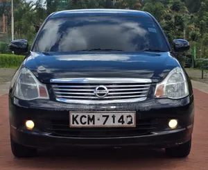 Nissan Bluebird 2010 Black