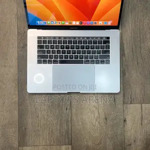 Laptop Apple MacBook Pro 2019 32GB Intel Core i9 SSD 512GB