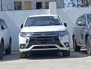 Mitsubishi Outlander 2.0 PHEV AWD 2019 White