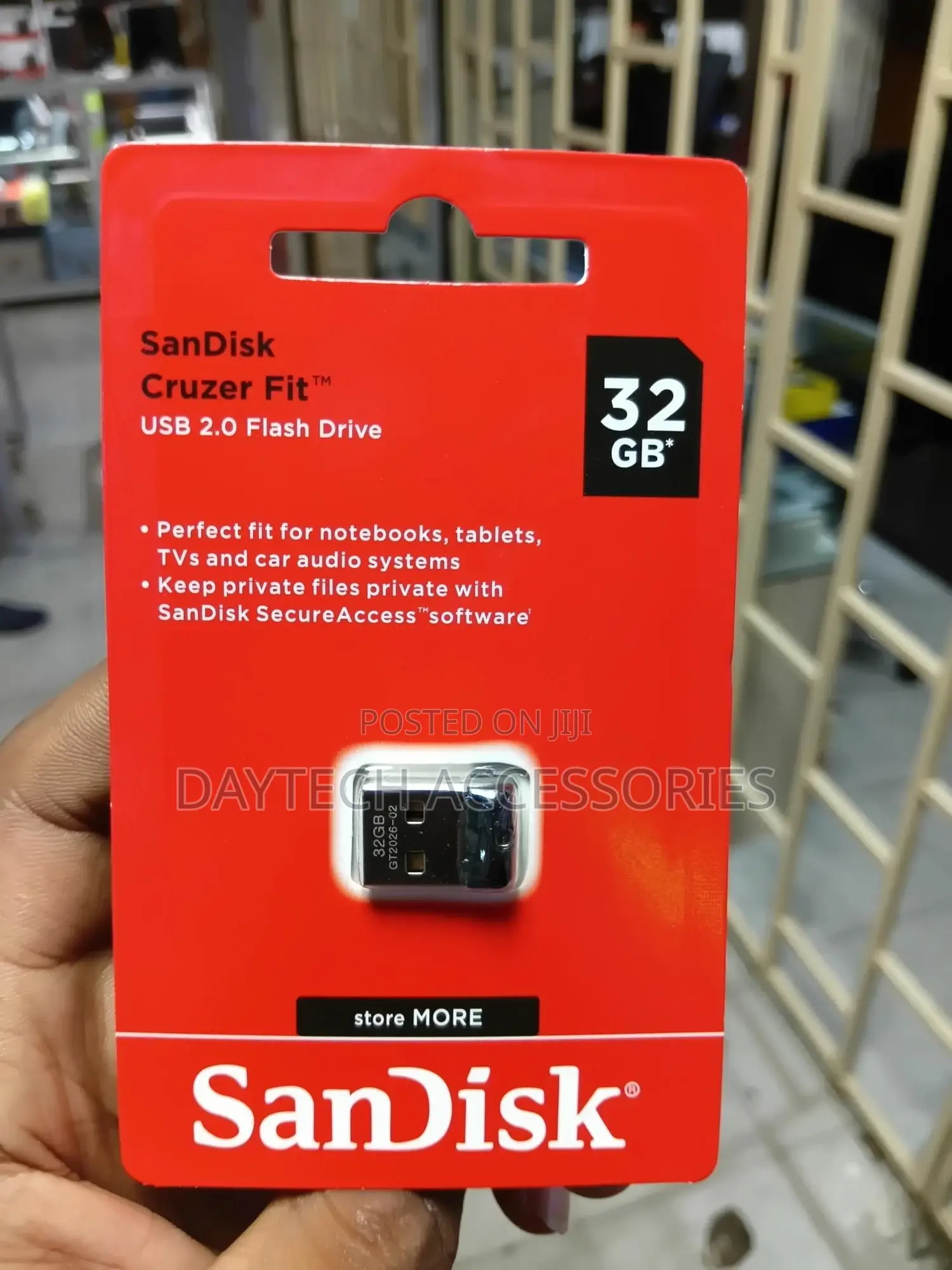 Sandisk 32gb Cruzer Fit Flash Drive (Usb2.0)