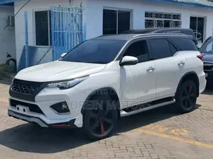 Toyota Fortuner 2018 White