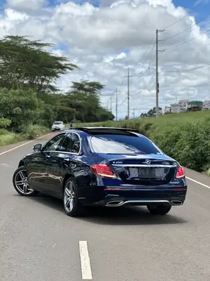 Mercedes-Benz E250 2018 Blue