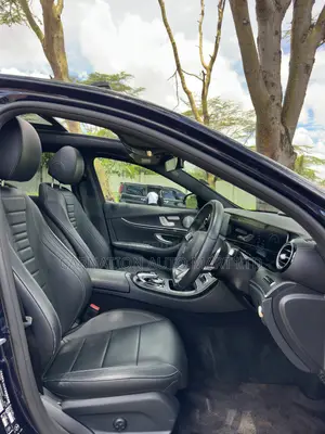 Mercedes-Benz E250 2018 Blue