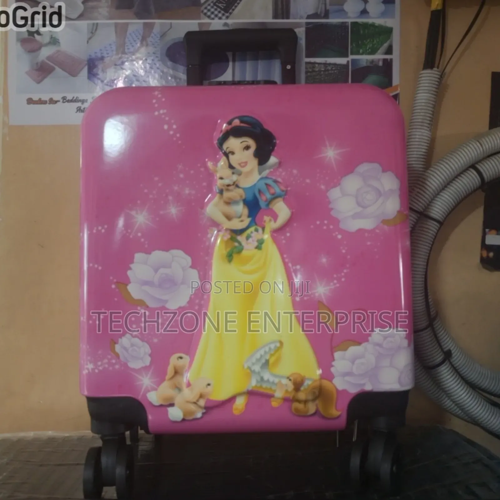Kids Suitcase With Wheels With Different Themes