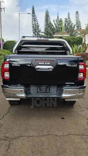 Toyota Hilux Revo Double Cab Deisel 2.4 AWD 2021 Black