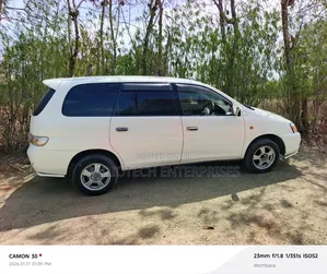 Toyota Gaia 2003 White