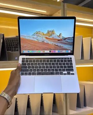 Laptop Apple MacBook Pro 2020 M1 8GB Apple M1 Pro SSD 256GB